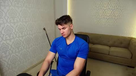 MaxKaiden online show from 11.20.25