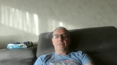 Snapshot of maxou569 chatting on 11.03.25 maxou569 online show from 11.03.25