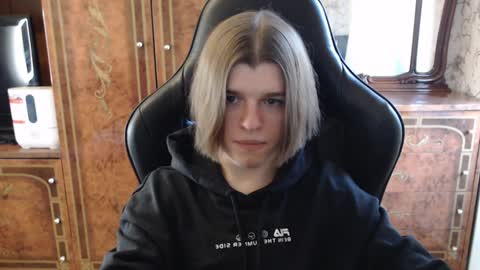 Snapshot of maxplay18 chatting on 01.21.25 Max online show from 01.21.25