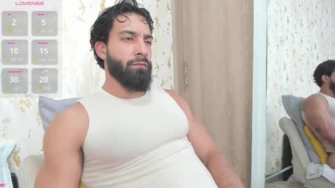 Snapshot of maxstrong01 chatting on 03.05.25 Max online show from 03.05.25