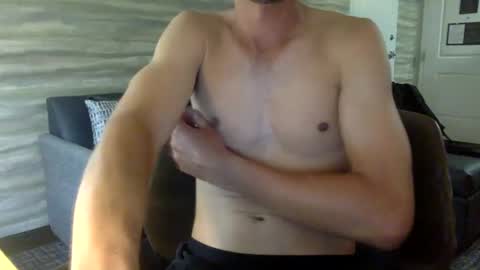 Snapshot of maxtheman2456 chatting on 03.02.25 BoxerBabe1234 online show from 03.02.25