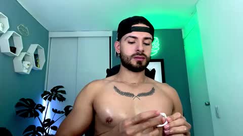 Maxi online show from 11.13.25