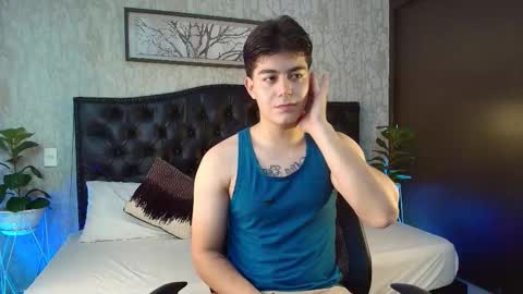 Snapshot of maxxicruz chatting on 10.31.25 Maxxi online show from 10.31.25