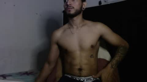 Snapshot of maxximus_10 chatting on 01.02.25 maxximus_10 online show from 01.02.25