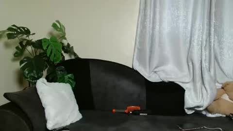 maxxinepetite online show from 04.07.26