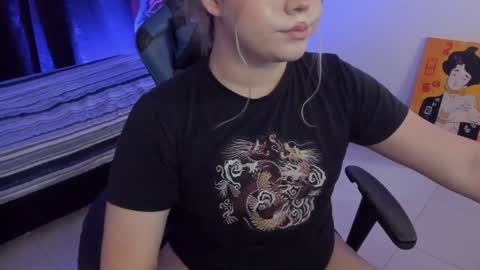 Maxine Minx online show from 12.08.24