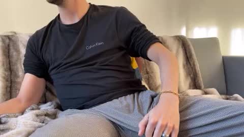 MaxXxurbate online show from 12.15.24