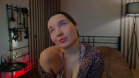 Snapshot of may_dani chatting on 03.03.25 Dani and May online show from 03.03.25