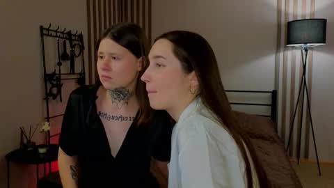 Snapshot of may_dani chatting on 03.10.25 Dani and May online show from 03.10.25