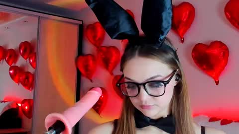 May Flower online show from 02.13.25