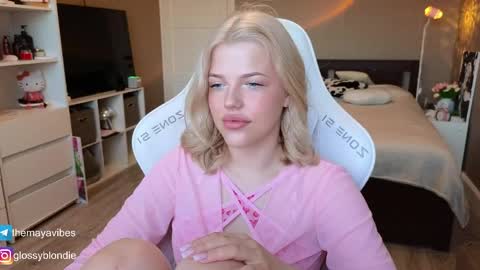 Maya online show from 04.09.26