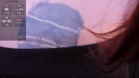 Woman online show from 11.27.25