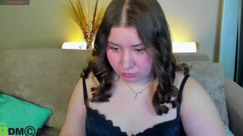 Snapshot of maya_raay chatting on 04.10.26 Maya online show from 04.10.26
