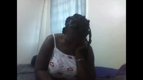 Snapshot of mayah_sexy chatting on 03.07.25 mayah_sexy online show from 03.07.25