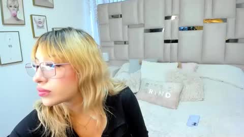 Mayajhons online show from 02.28.26