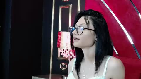 Snapshot of mayaleey chatting on 07.14.26 Maya online show from 07.14.26