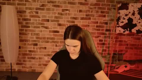 Snapshot of maybloom_ chatting on 11.08.25 maybloom_ online show from 11.08.25