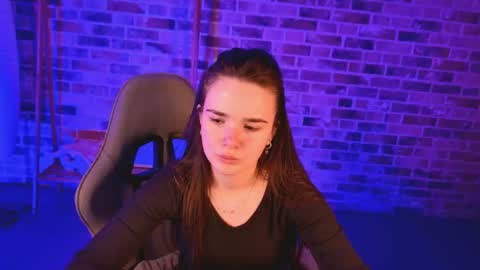 maybloom_ online show from 04.18.26