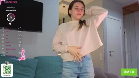 Snapshot of maydacarls chatting on 10.03.25 My name Casey  online show from 10.03.25