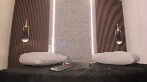 Maye Wells online show from 04.18.26