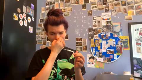 Snapshot of mayecorlee chatting on 03.04.26 Rose online show from 03.04.26