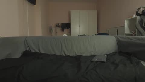 Snapshot of maygly chatting on 10.26.25 Slava and Alextatto online show from 10.26.25