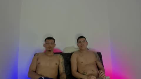 Snapshot of maykel_and_mike chatting on 10.13.25 maykel_and_mike online show from 10.13.25