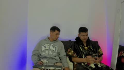 Snapshot of maykel_and_mike chatting on 10.16.25 maykel_and_mike online show from 10.16.25