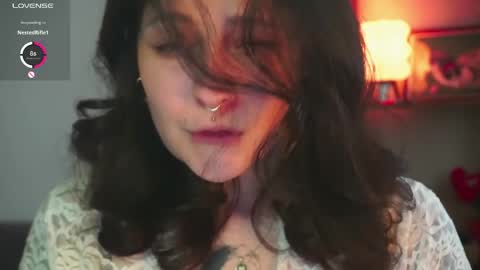 Snapshot of maymary_ chatting on 05.12.26 Mary . online show from 05.12.26