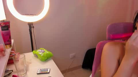 Snapshot of mayproject2 chatting on 11.03.25 may online show from 11.03.25