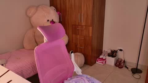 may online show from 04.03.26