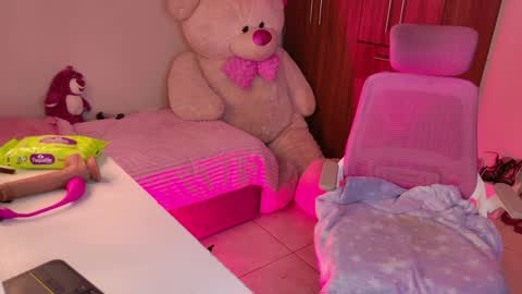 may online show from 04.08.26