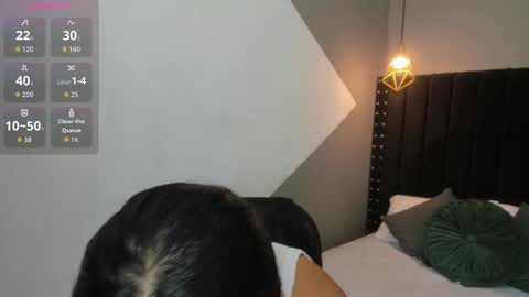 Mayu KIm online show from 11.20.25