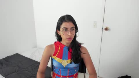 mazikeen_18 online show from 11.21.25
