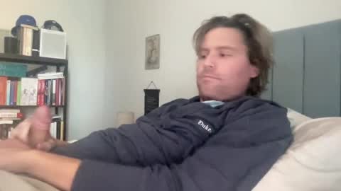 Snapshot of mbnc chatting on 12.04.24 lol online show from 12.04.24