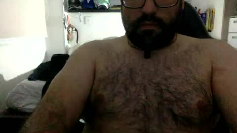 Snapshot of mbotve chatting on 06.12.26 VzlaMan online show from 06.12.26