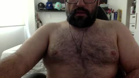 Snapshot of mbotve chatting on 06.20.26 VzlaMan online show from 06.20.26