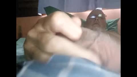 Snapshot of mbravo420 chatting on 11.12.25 mbravo420 online show from 11.12.25