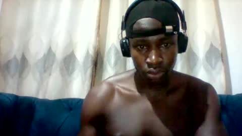 Snapshot of mclntz_bbc chatting on 04.21.26 mclntz_bbc online show from 04.21.26