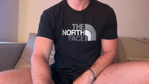 Snapshot of mcr8080 chatting on 02.14.26 mcr8080 online show from 02.14.26