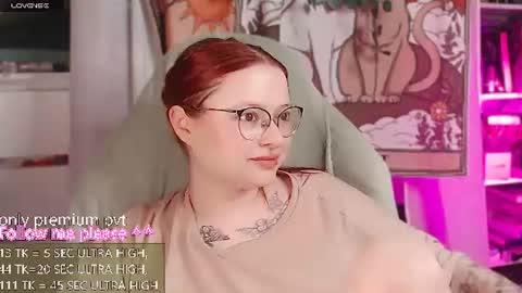 Snapshot of me_hanna chatting on 06.24.26 Hanna online show from 06.24.26