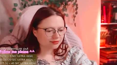 Snapshot of me_hanna chatting on 08.06.26 Hanna online show from 08.06.26