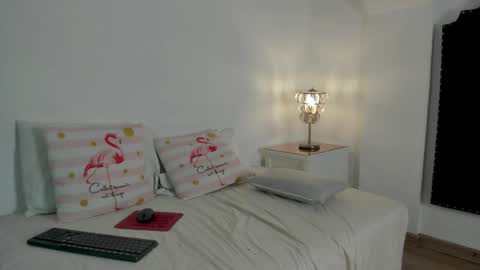 Snapshot of medoly03 chatting on 05.16.26 Melody online show from 05.16.26