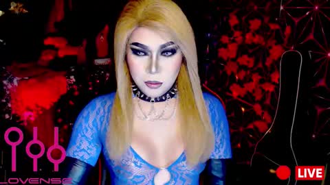 THE QUEEN ALPHA   Queen Medusa Prey online show from 11.26.25