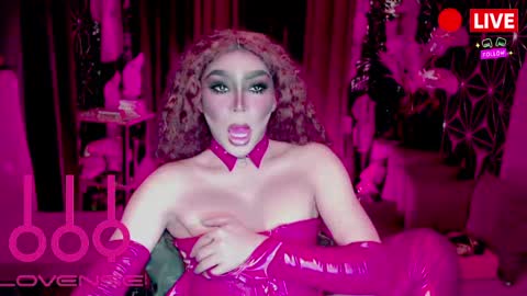 THE QUEEN ALPHA   Queen Medusa Prey online show from 04.14.26