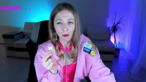 Sweet Meow nonude online show from 10.15.25