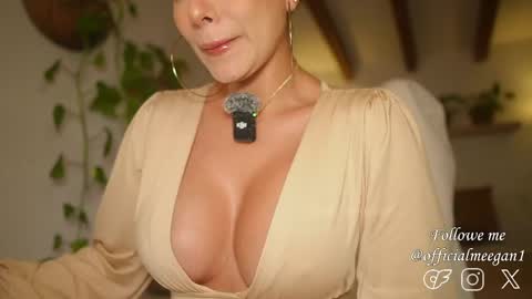 Andrea  online show from 04.13.26