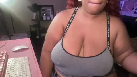 Snapshot of meetsouthernpeach chatting on 09.14.25 Southern Peach online show from 09.14.25