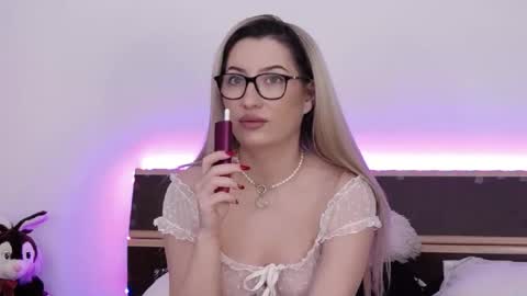 Megan Blazee  online show from 01.16.25