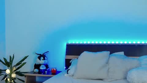 Megan Blazee  online show from 02.27.25